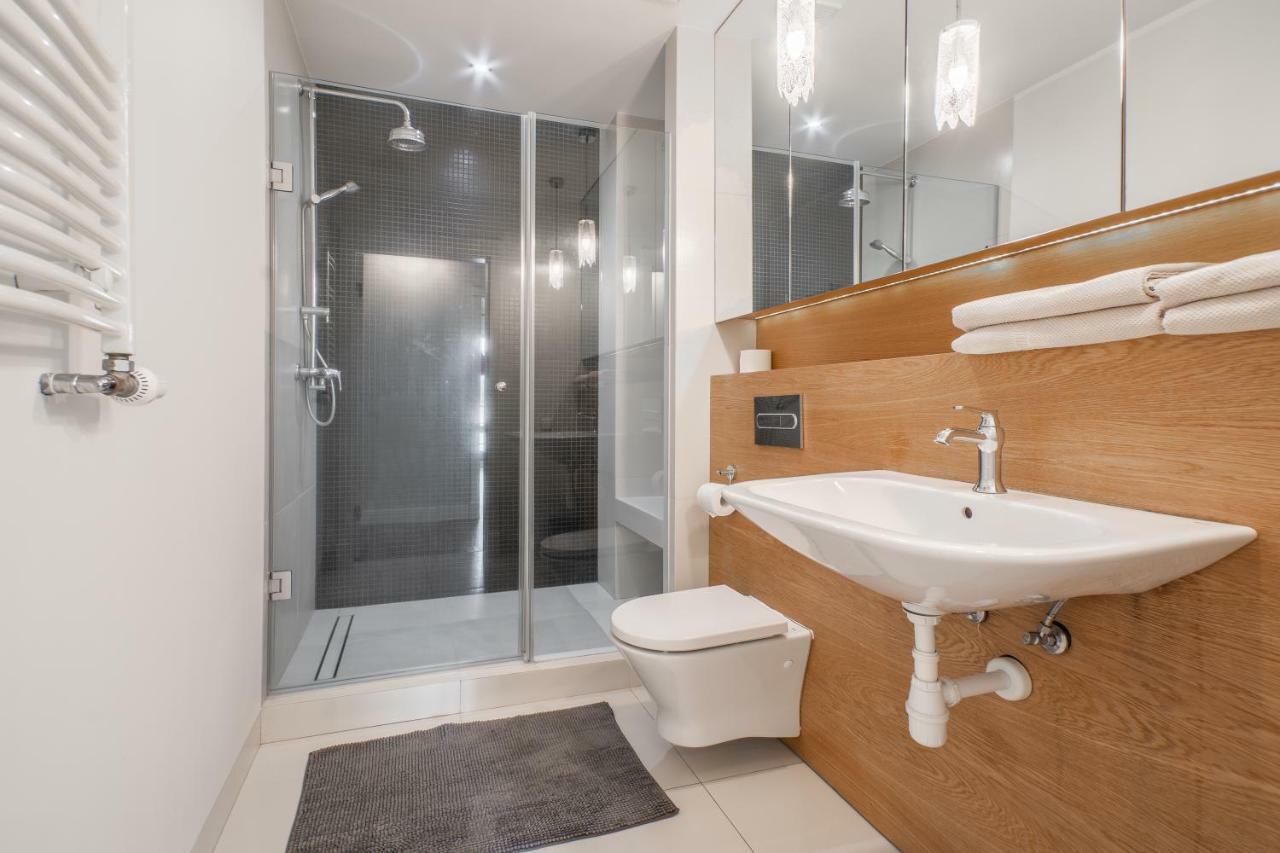 Citystay Ambra Waterlane Apartment Гданськ Екстер'єр фото